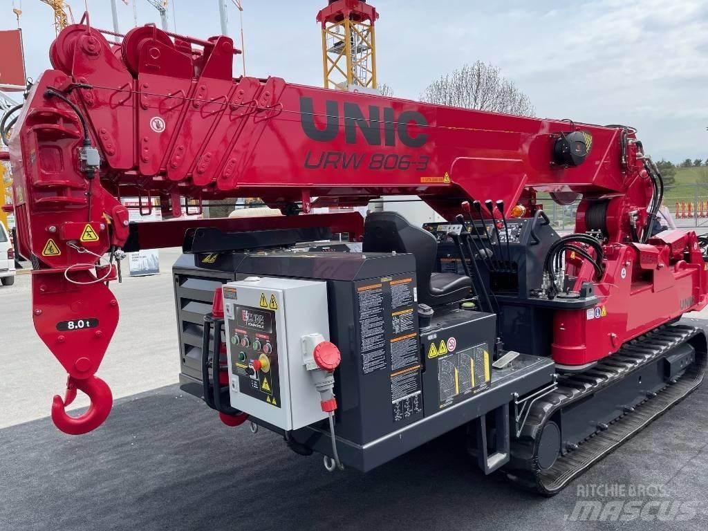 Unic URW-806-3 Track mounted cranes