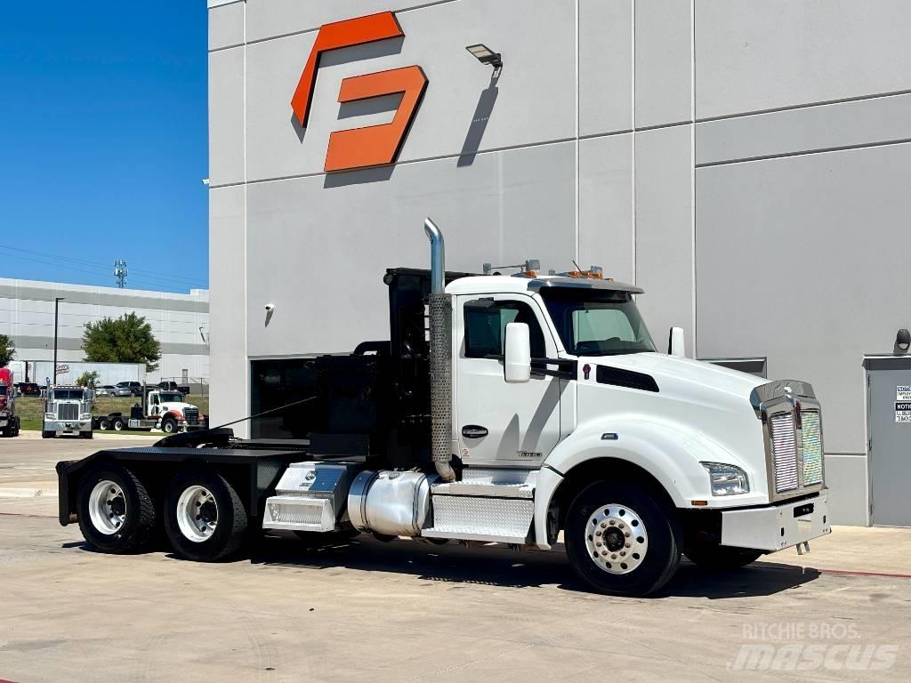 Kenworth T880 Recovery vehicles