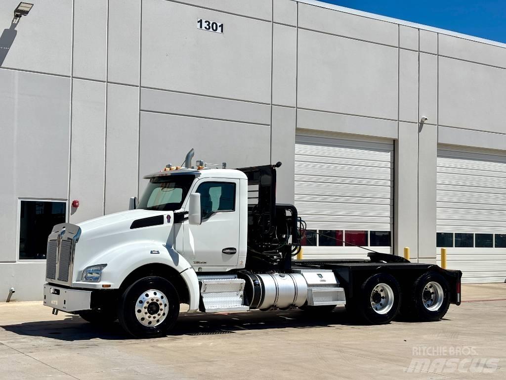 Kenworth T880 Recovery vehicles