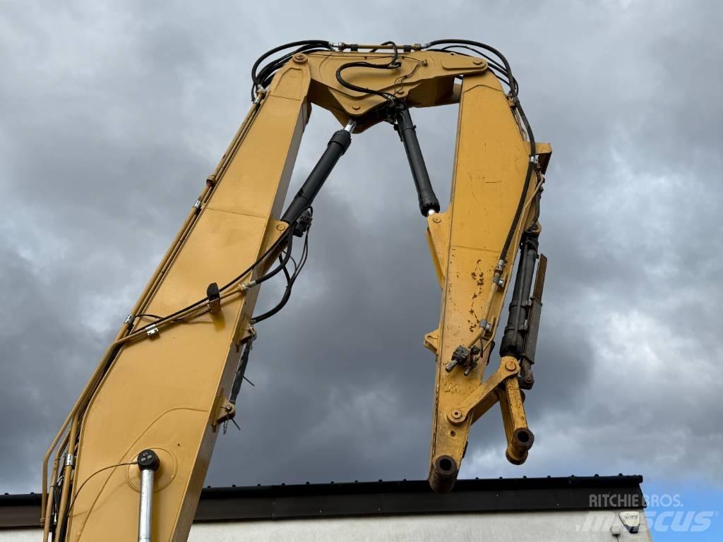 CAT 320 FL Long reach excavators