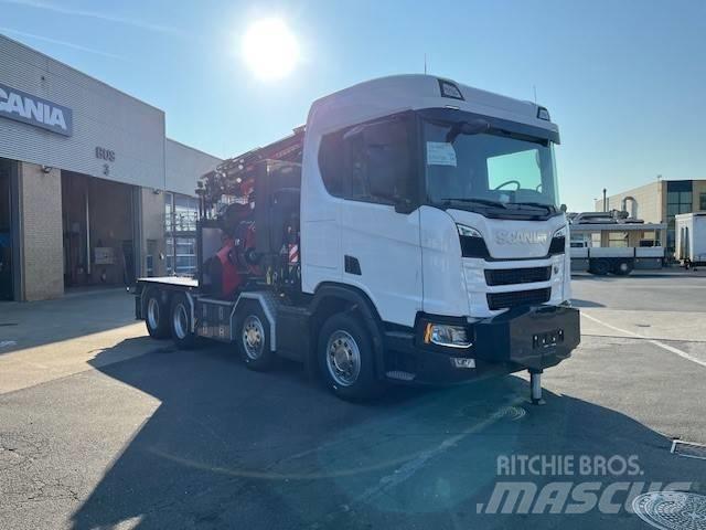 Scania R 560 Truck mounted cranes