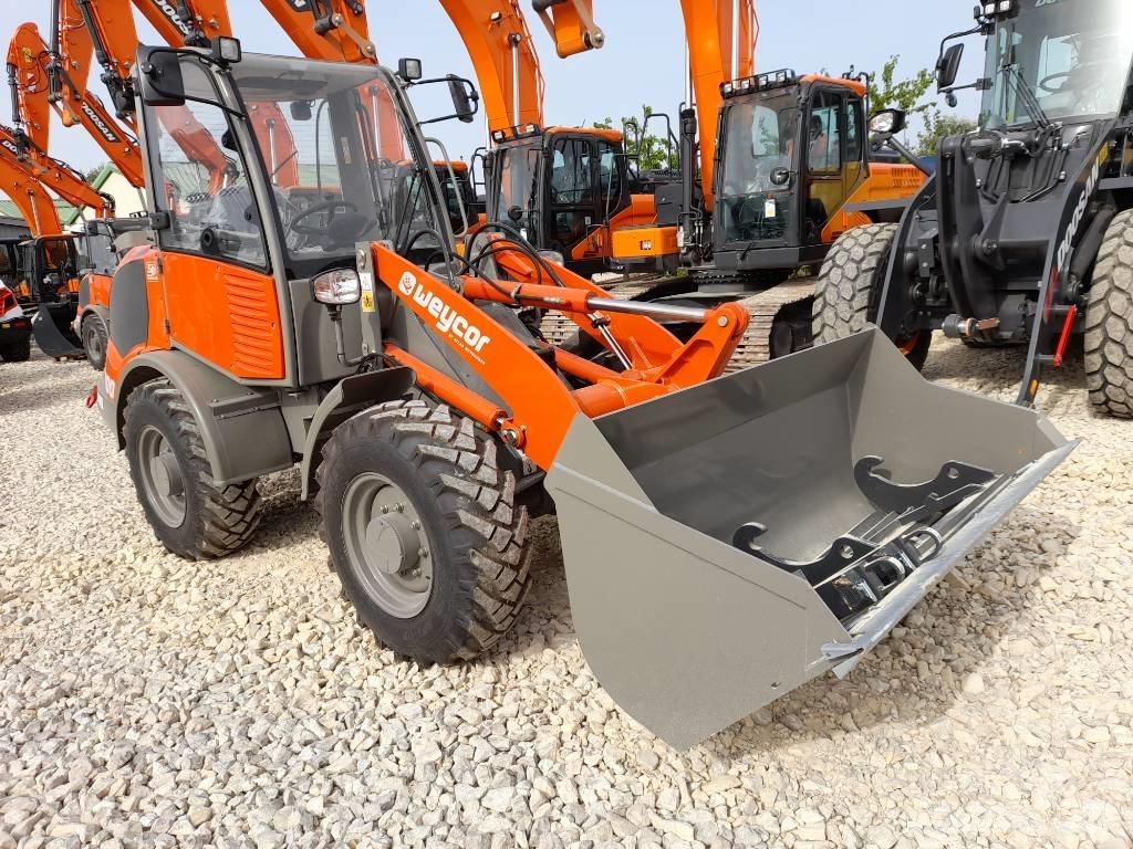 Weycor AR400 Mini loaders