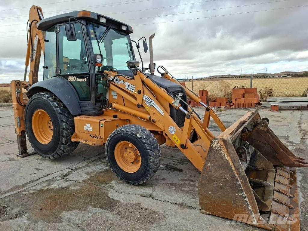 CASE 580 SR Backhoe