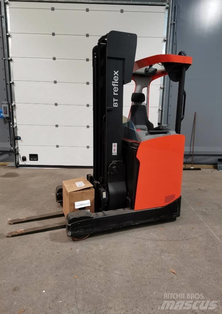 Toyota RRE160H Reach truck