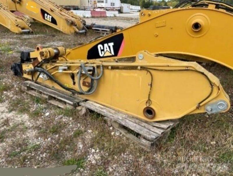 CAT 319 Booms and arms