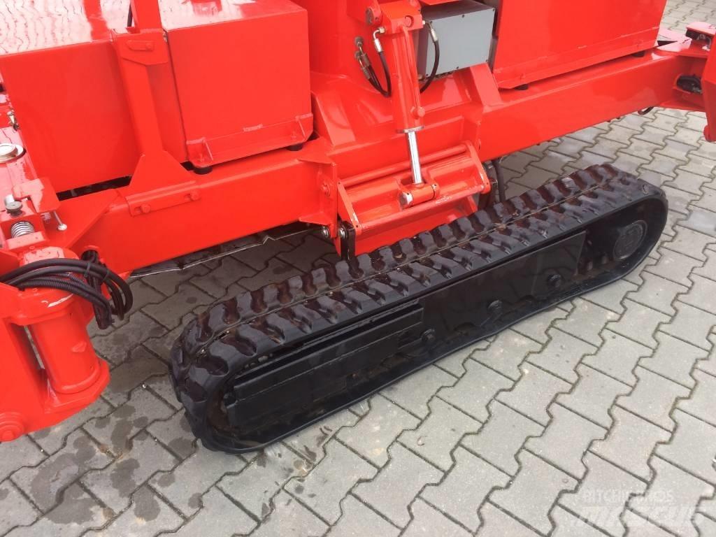 Teupen Leo 26 T Truck mounted platforms