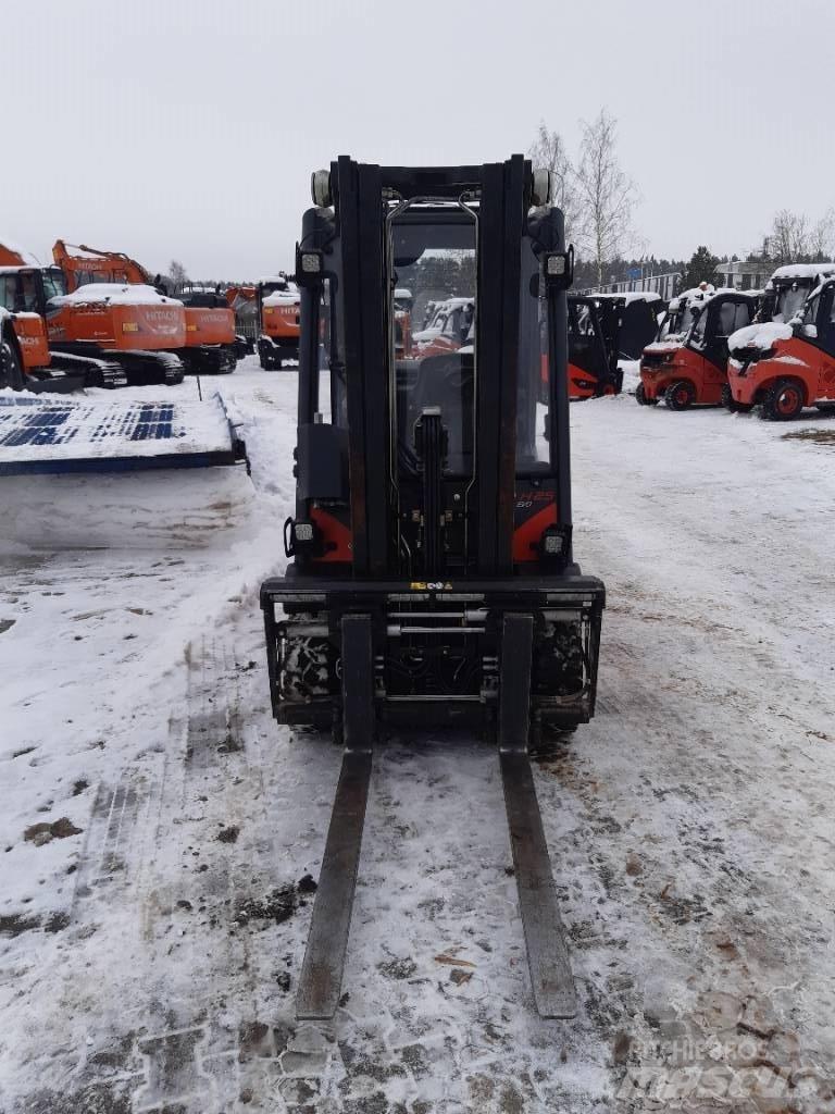 Linde H 25 T LPG trucks