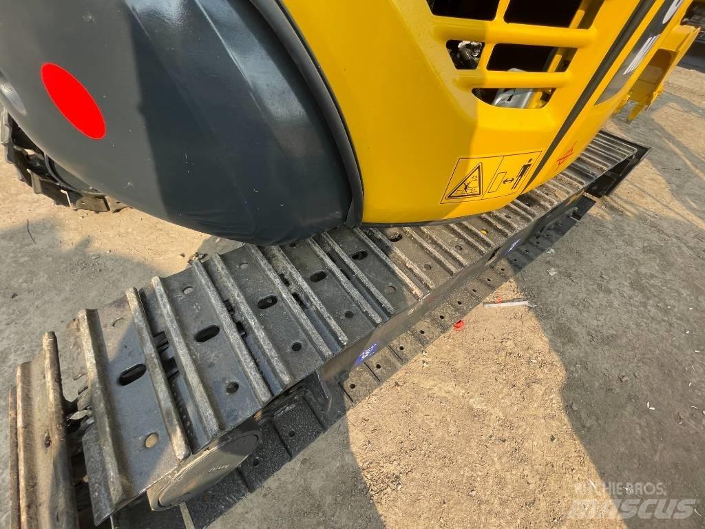 Komatsu PC 30 Crawler excavators
