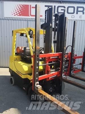Hyster S 35 FT LPG trucks