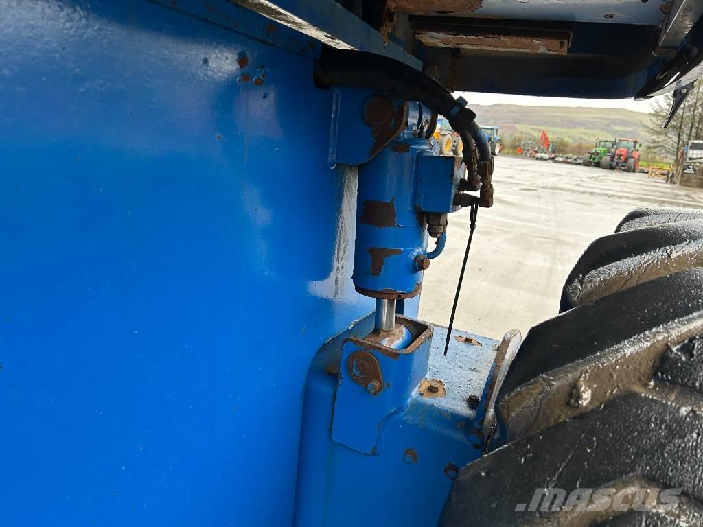 UpRight SB80 Articulated boom lifts