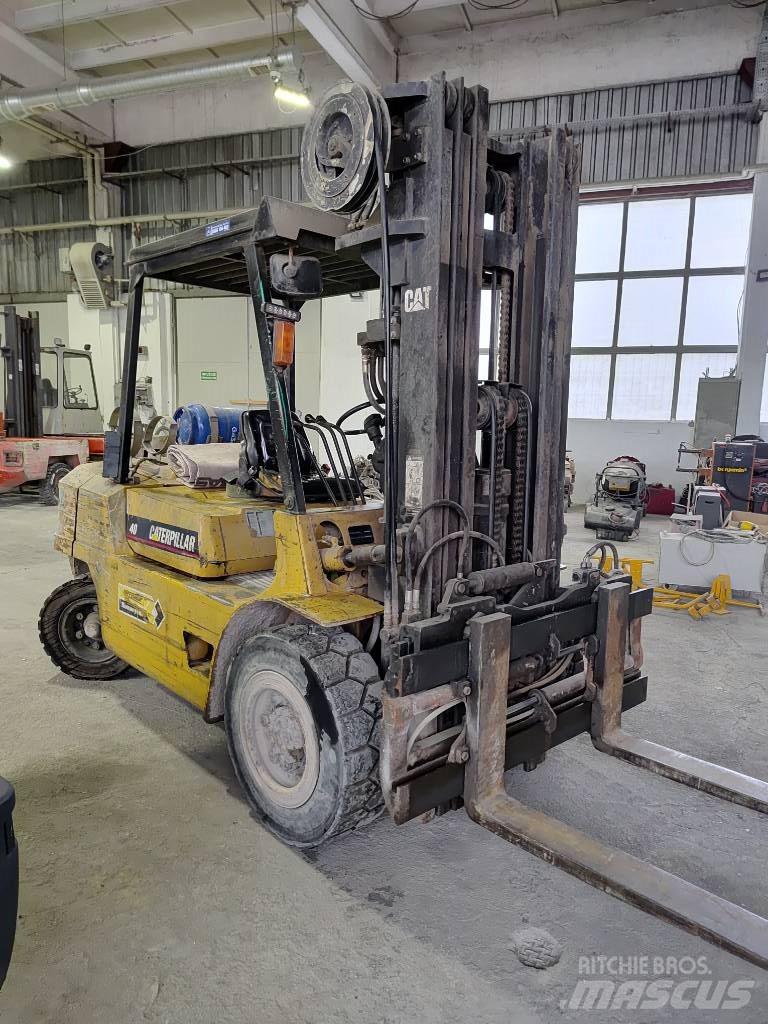 CAT GPL 40 LPG trucks