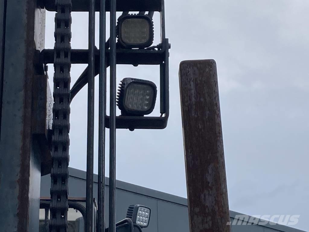 Kalmar DCD120-12 Diesel trucks