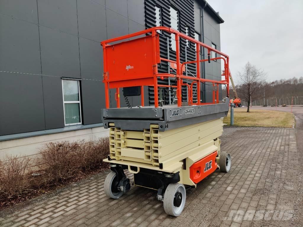 JLG 2646 ES Used Personnel lifts and access elevators