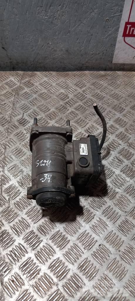 Scania R 440   1879274 Brakes