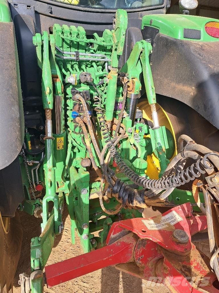 John Deere 6R 195 Tractors