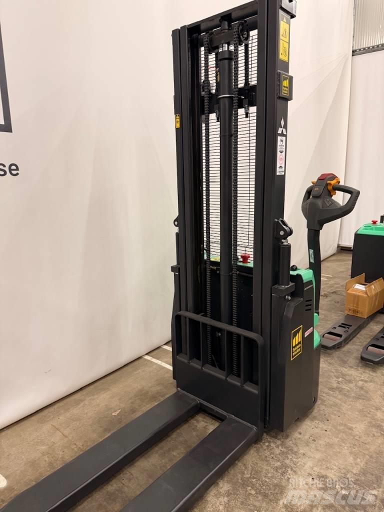 Mitsubishi SBP12QLDI Pedestrian stacker