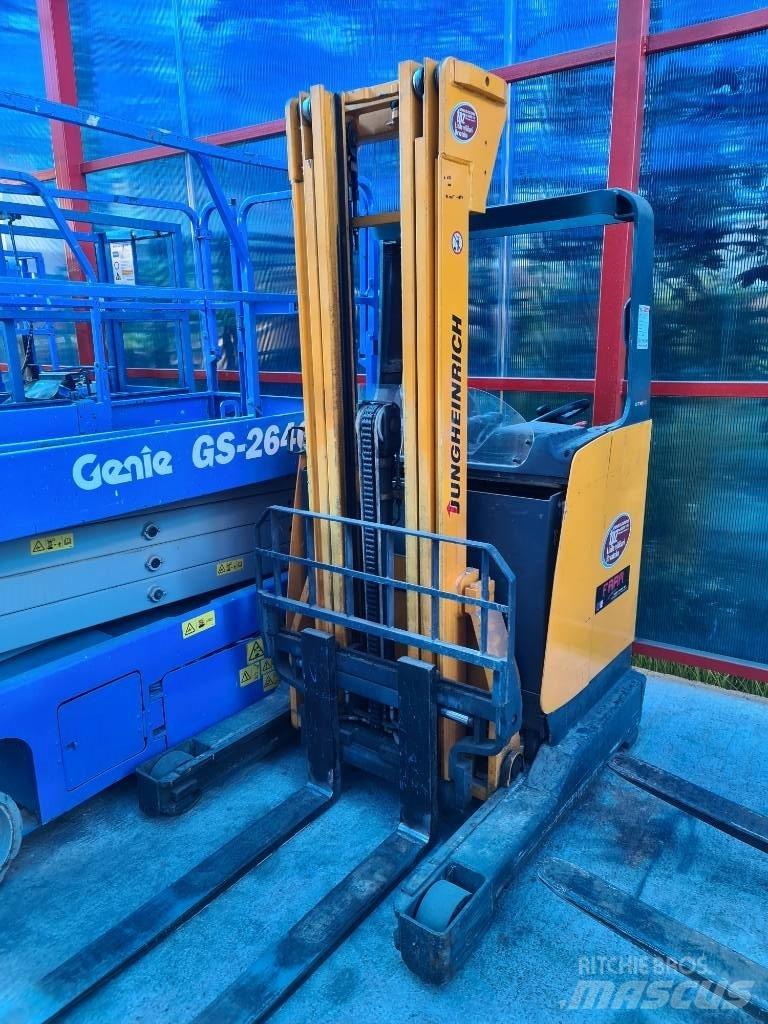 Jungheinrich ETV 110 Reach truck