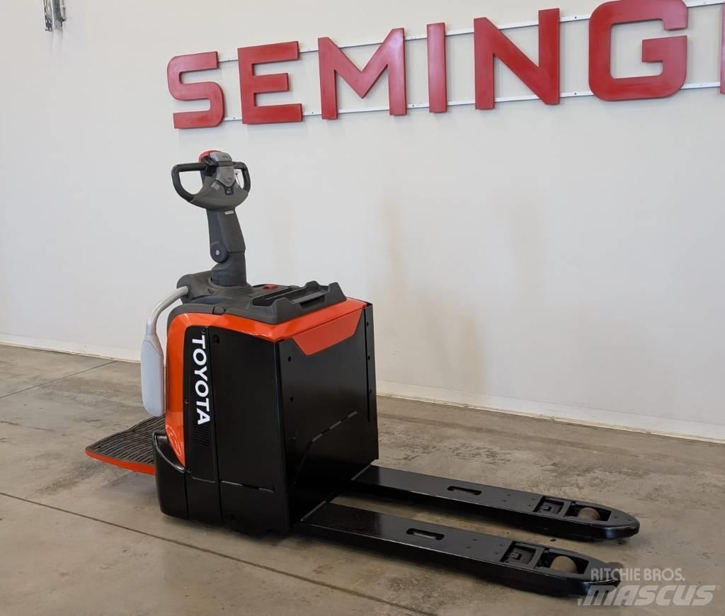 Toyota 10794 LPE200 Electric forklift trucks