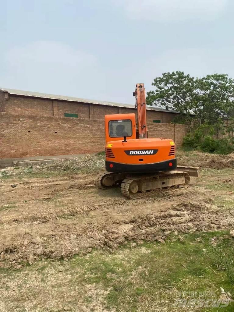 Doosan DX 80 Mini excavators  7t - 12t