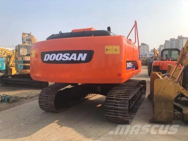 Doosan DH 225 LC-9 Crawler excavators