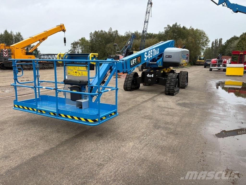 Genie S 65 Trax Telescopic boom lifts