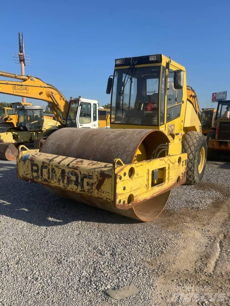 Bomag BW 213 D-3 Single drum rollers