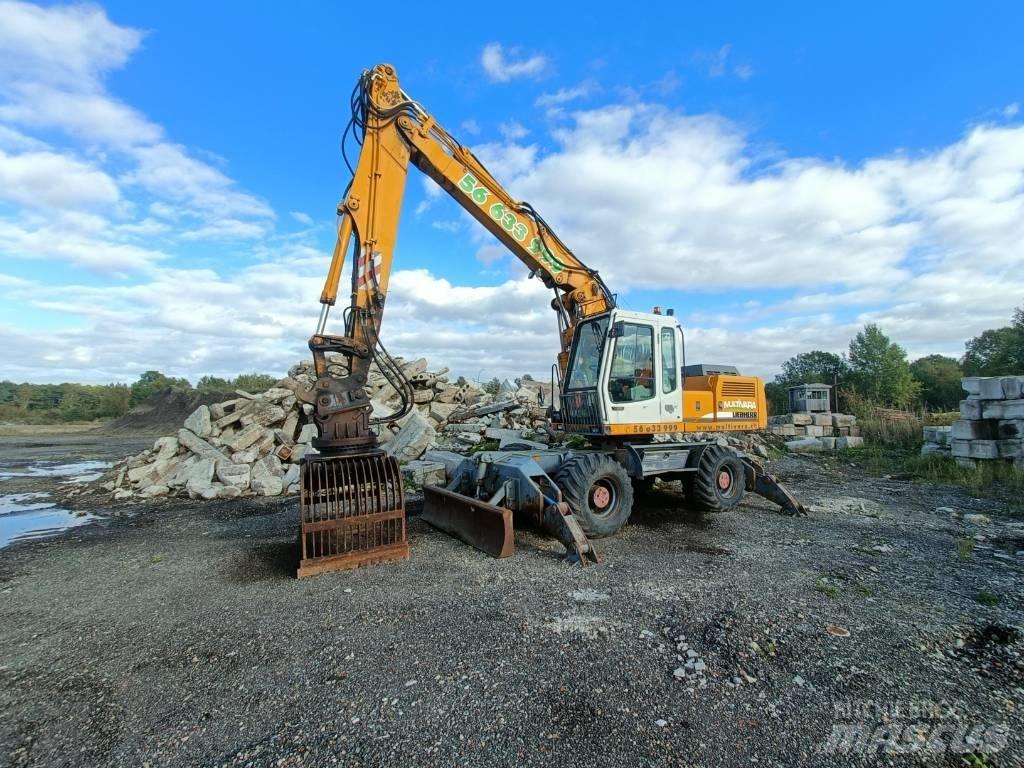 Liebherr A924 Wheeled excavators