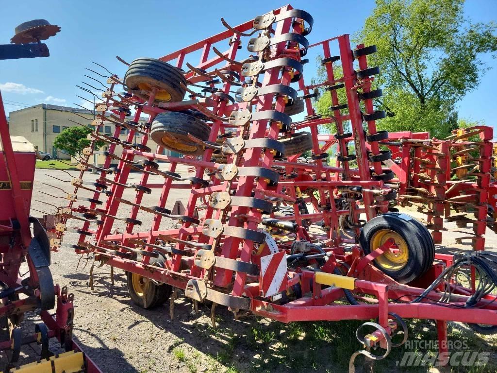 Väderstad NZA800 Cultivators