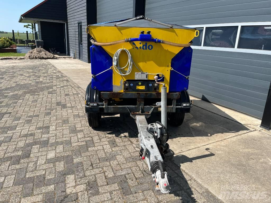 Nido Stratos Other groundscare machines
