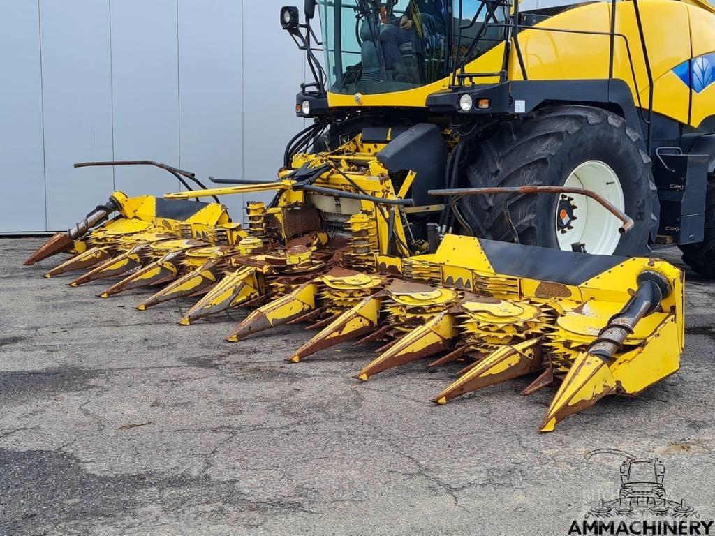 New Holland FI470 Combine harvester heads