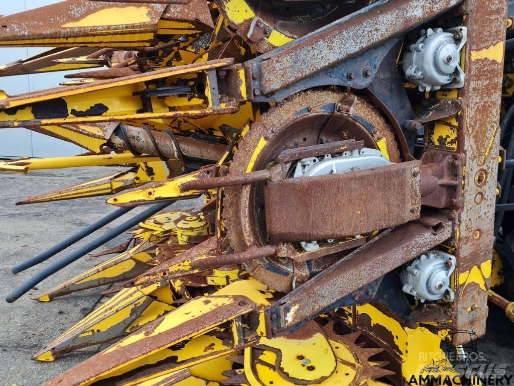 New Holland FI470 Combine harvester heads