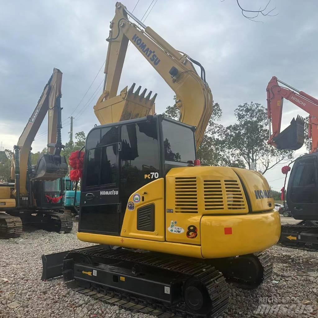 Komatsu PC 70-8 Crawler excavators