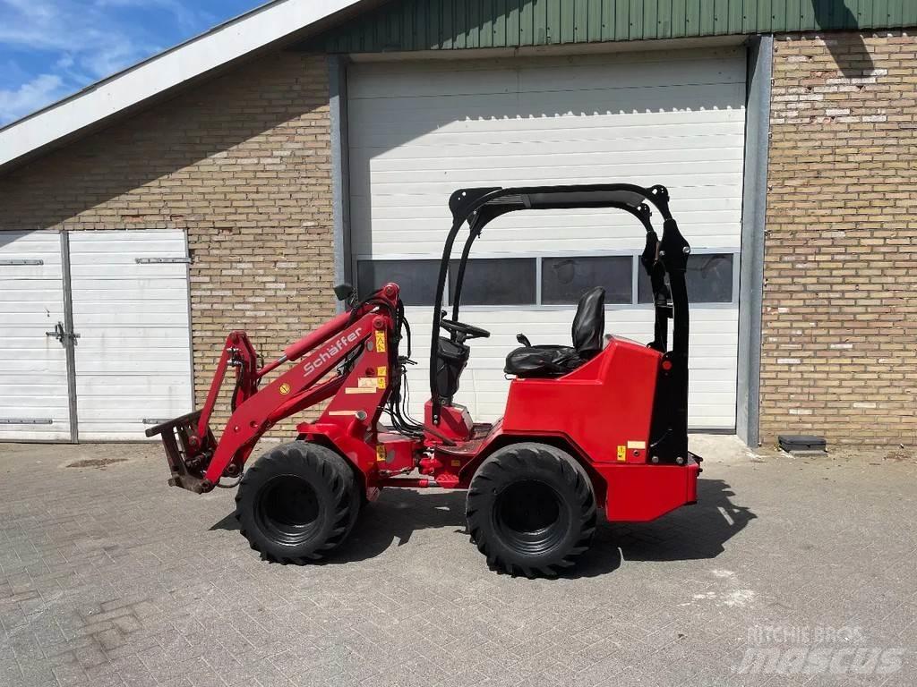 Schäffer 2033 Wheel loaders