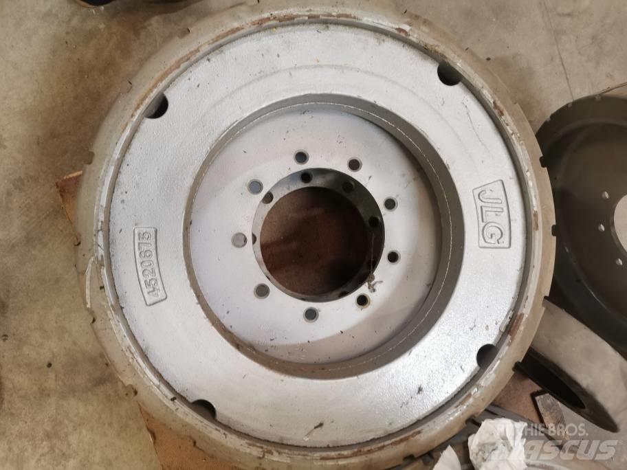 JLG E 300 AJP Tyres, wheels and rims