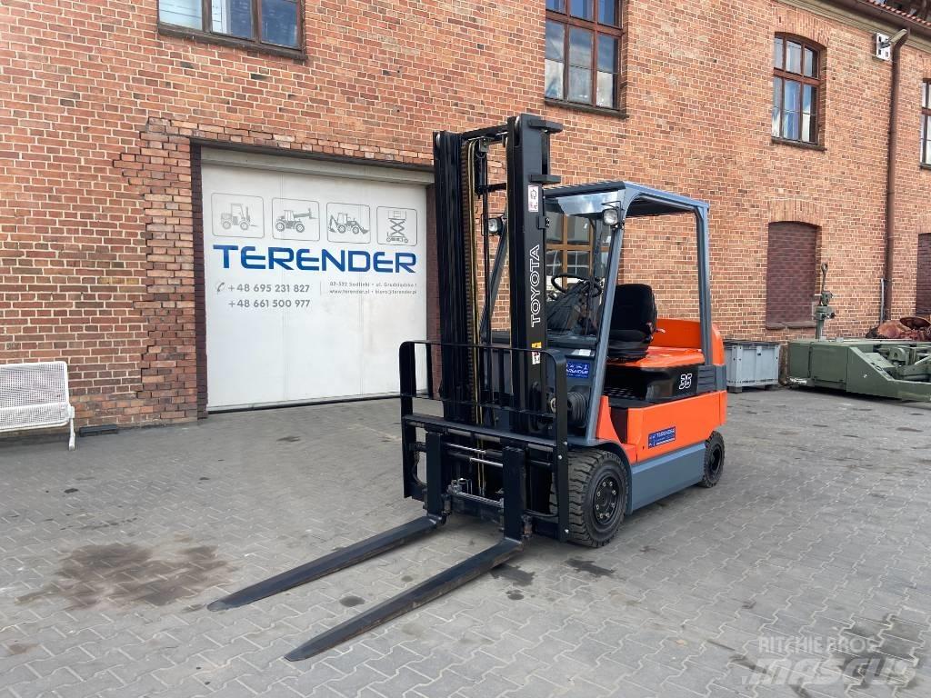 Toyota 7FBMF35 Electric forklift trucks