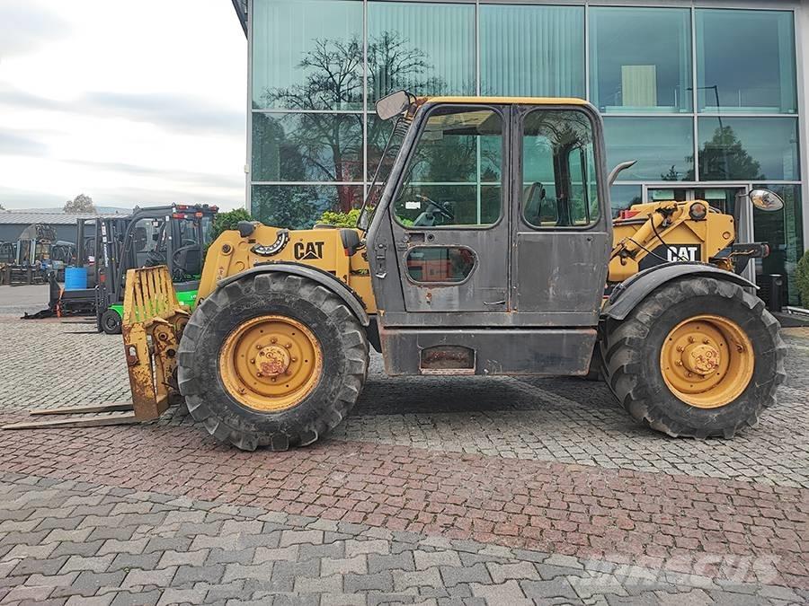 CAT TH 62 Telescopic handlers