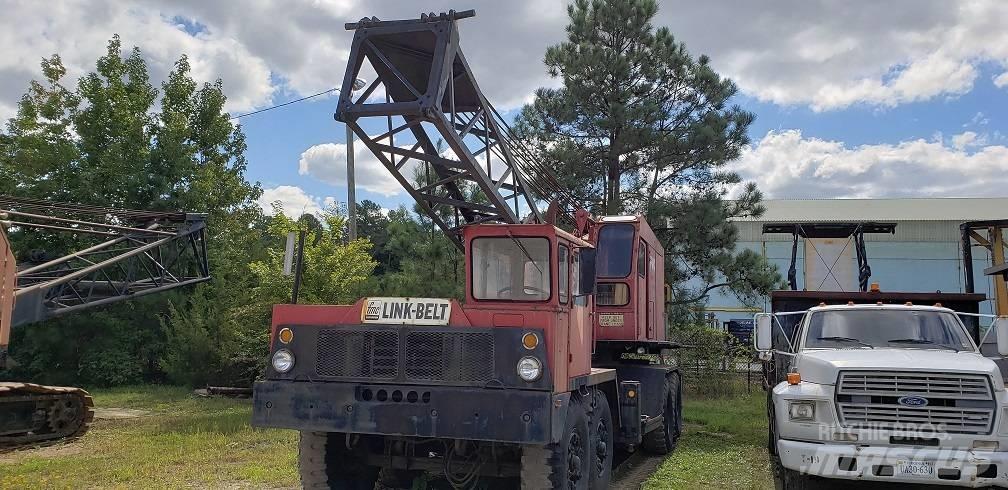 Link-Belt HC 108B All terrain cranes