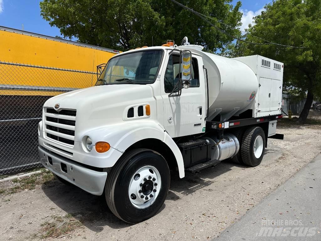 Sterling L 7501 Commercial vehicle