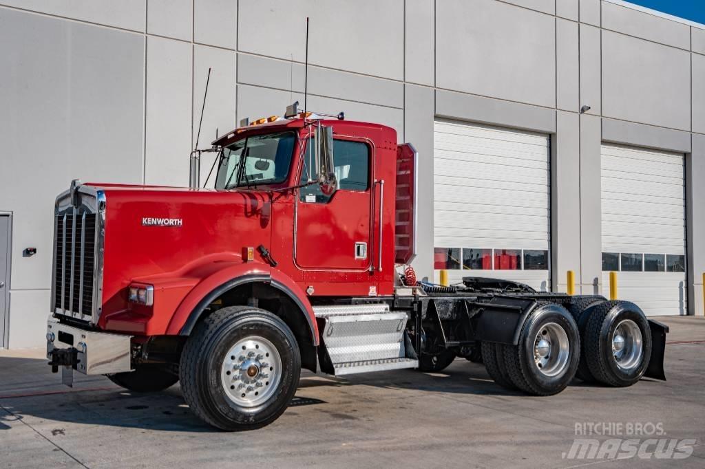 Kenworth T 800 Prime Movers