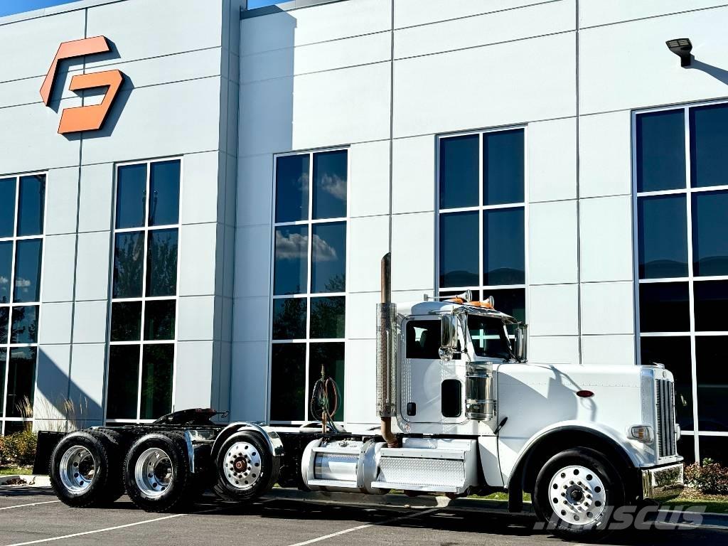 Peterbilt 389 Prime Movers
