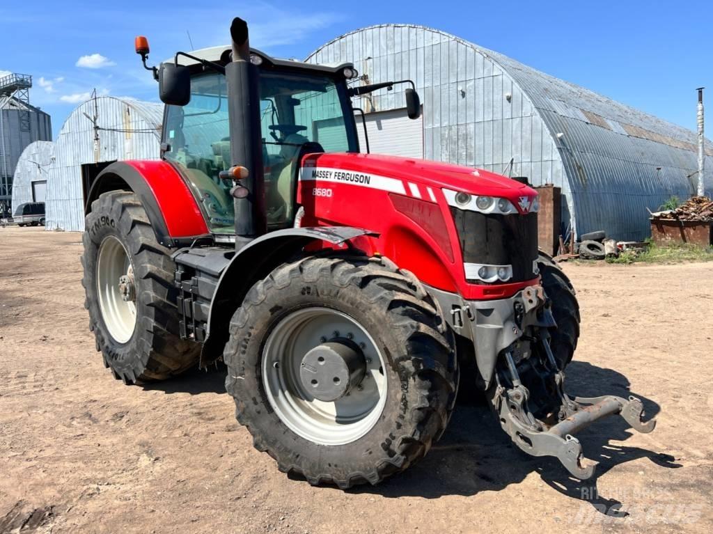 Massey Ferguson 8680 Tractors