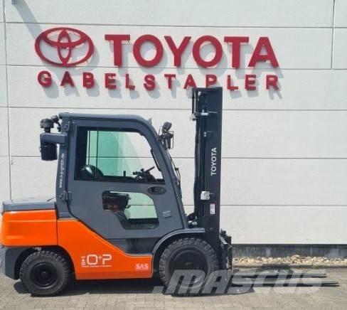 Toyota 52-8FDJF35 Diesel trucks