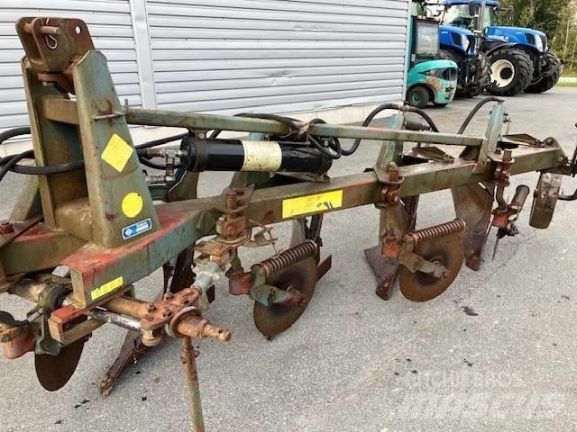 Överum OT487H Ploughs