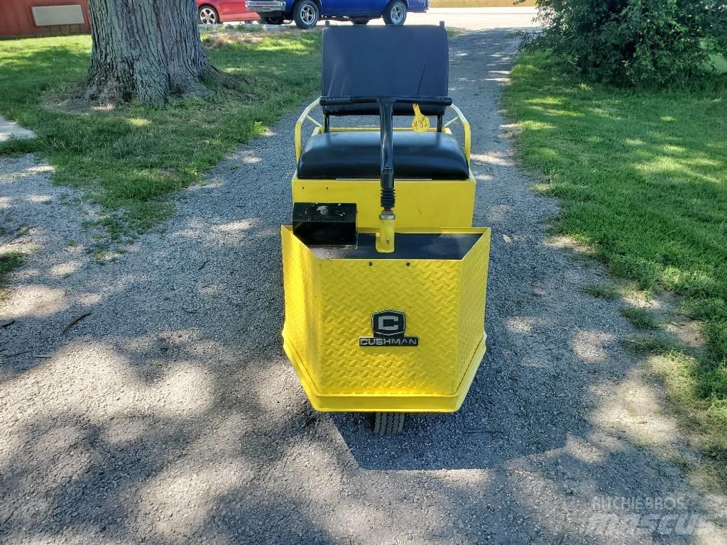 Cushman Minute Miser Tow truck