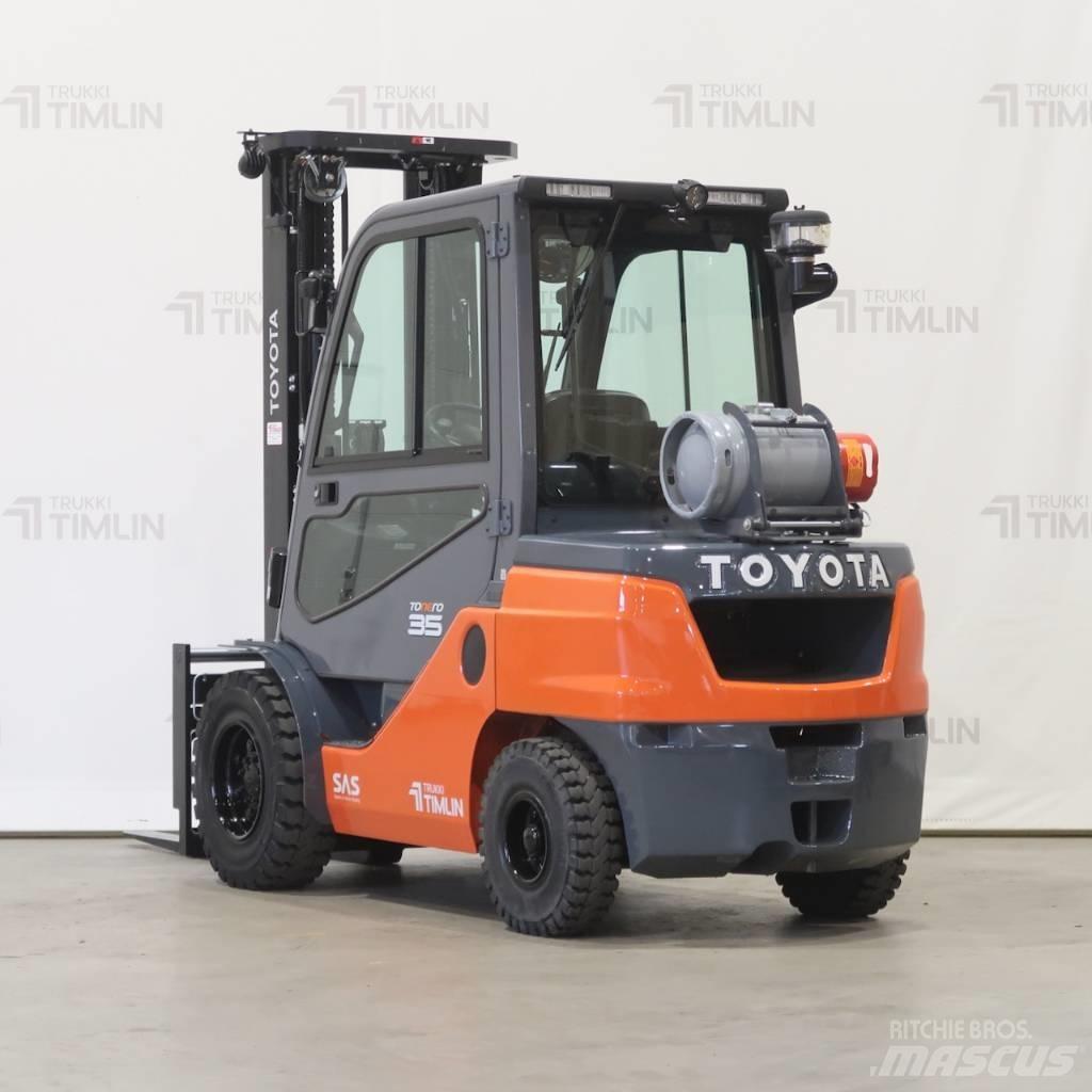 Toyota 02-8FGJF35 LPG trucks