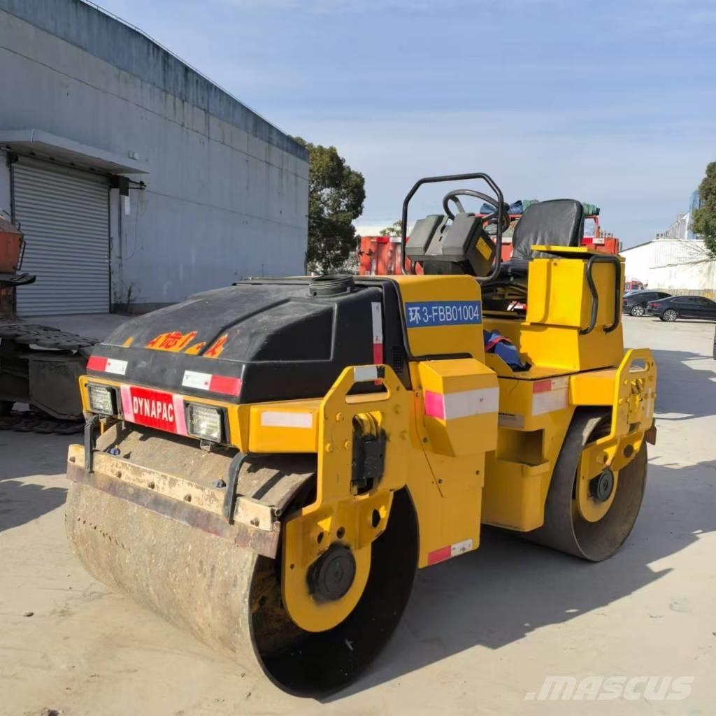 Dynapac CC 142 Twin drum rollers