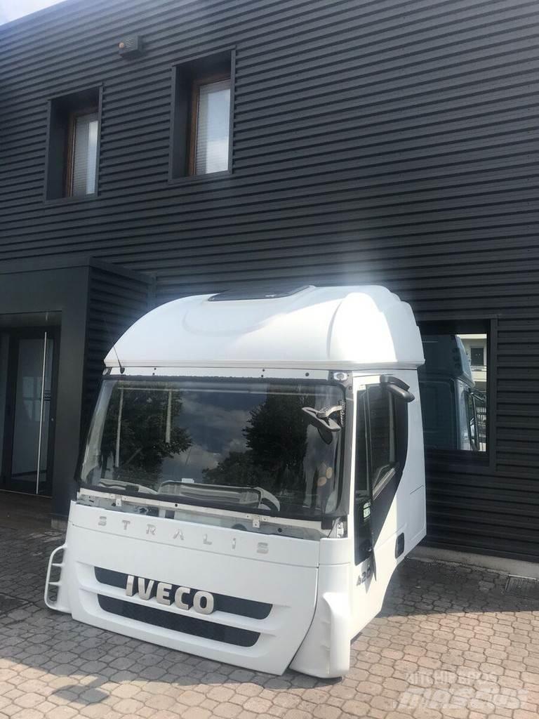 Iveco Stralis AT Cabins and interior