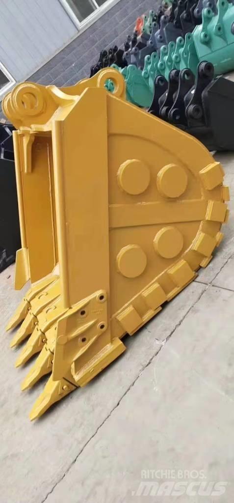 Komatsu PC220 Buckets