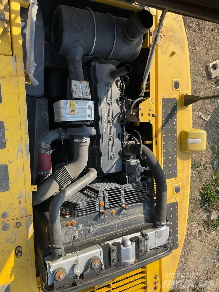 Komatsu 210 Crawler excavators
