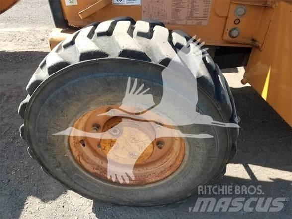 CASE 580M III Backhoe
